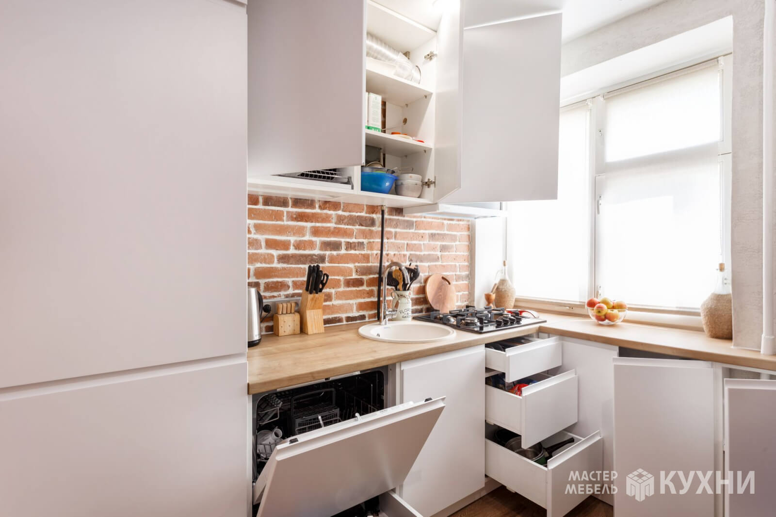 Кухня из крашеного МДФ. Производитель: . Цвет: Белый. Размеры: 2300×600 ...