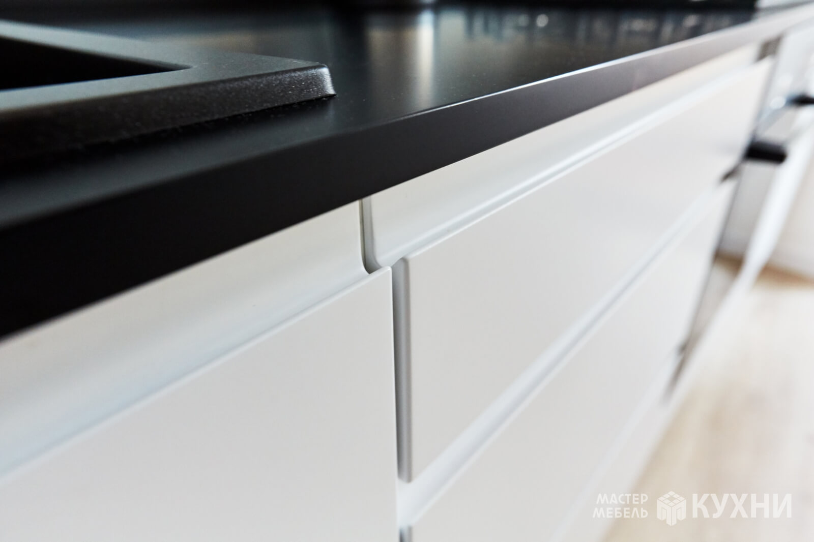 Прямая кухня из крашеного МДФ. Производитель: . Цвет: Белый. Размеры ...