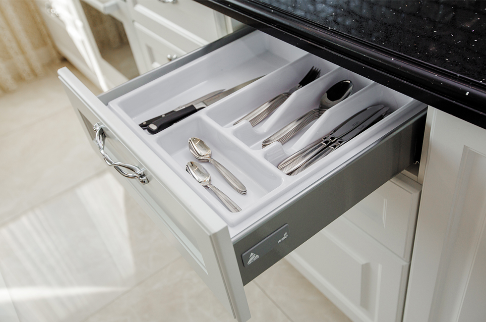 Отличие фурнитуры Blum и Hettich. Фото 5. Отличие фурнитуры Blum и Hettich. Фото 5.